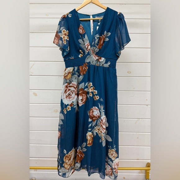 Baltic Born Sarah Smocked Floral Blue Midi Dress Women's Large NWT - Picture 2 of 14